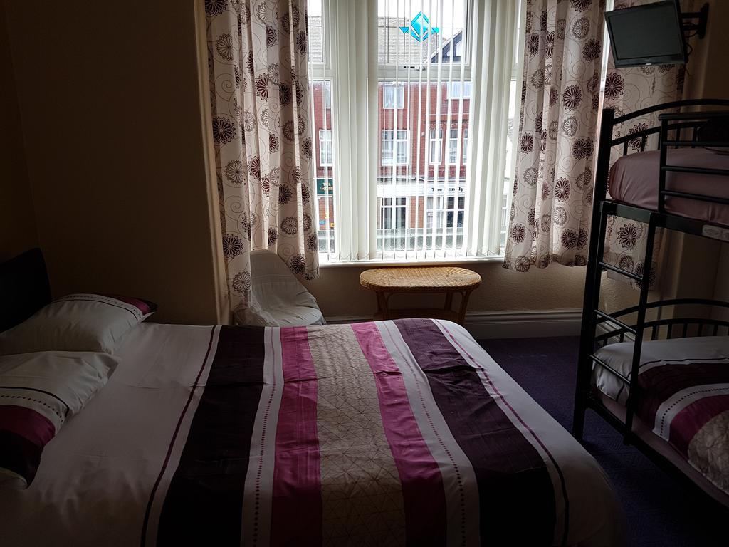 Bed and Breakfast Kings Court Families & Couples Blackpool Zewnętrze zdjęcie