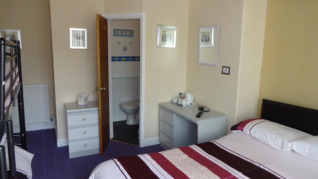 Bed and Breakfast Kings Court Families & Couples Blackpool Zewnętrze zdjęcie